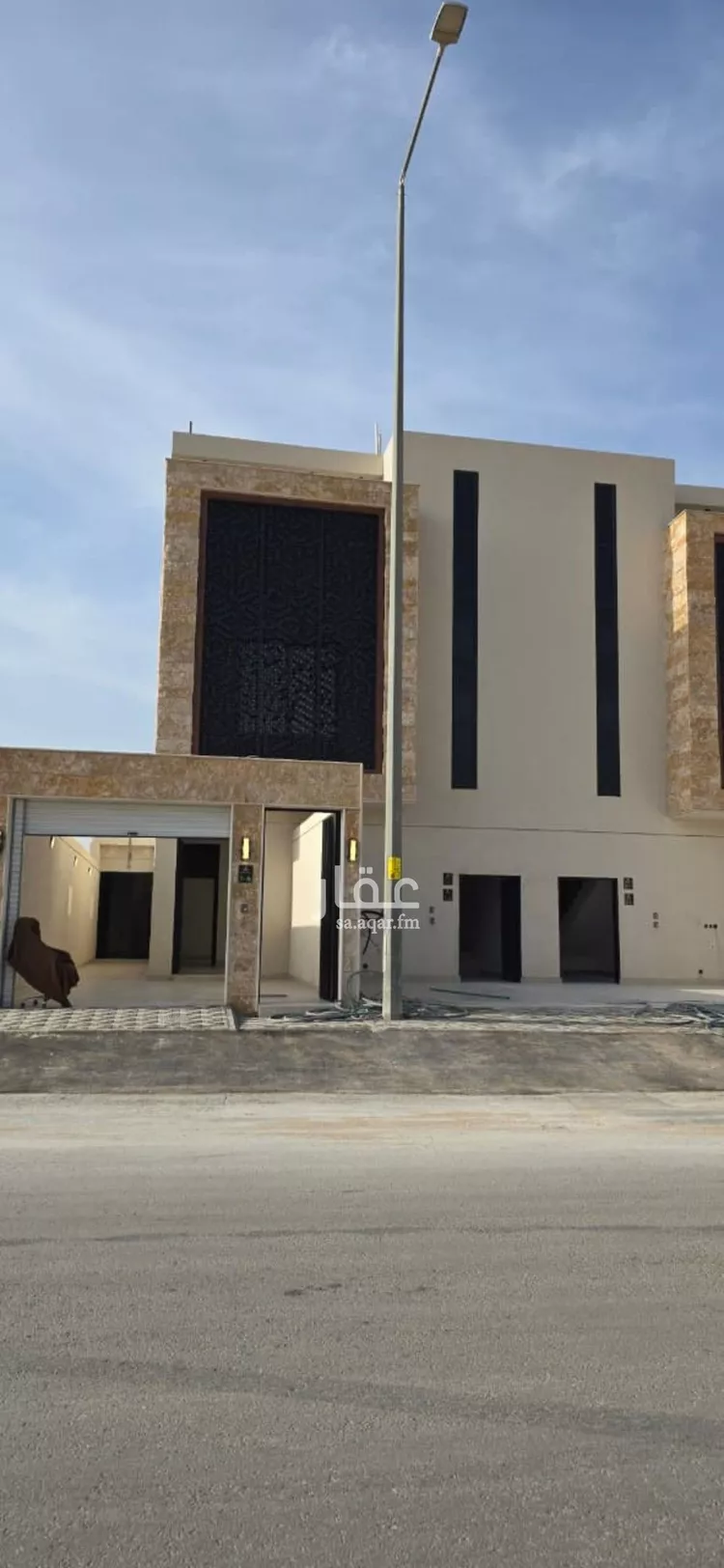 Floor for Sale in Riyadh Tuwaiq