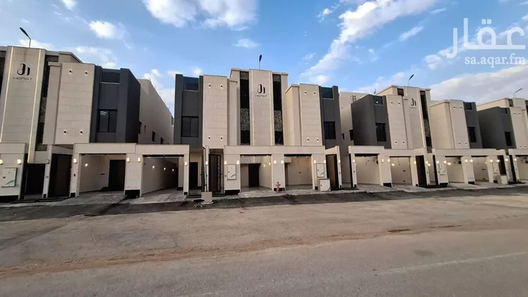 دور للبيع في شارع الحيرة, حي ديراب, مدينة الرياض, منطقة الرياض
