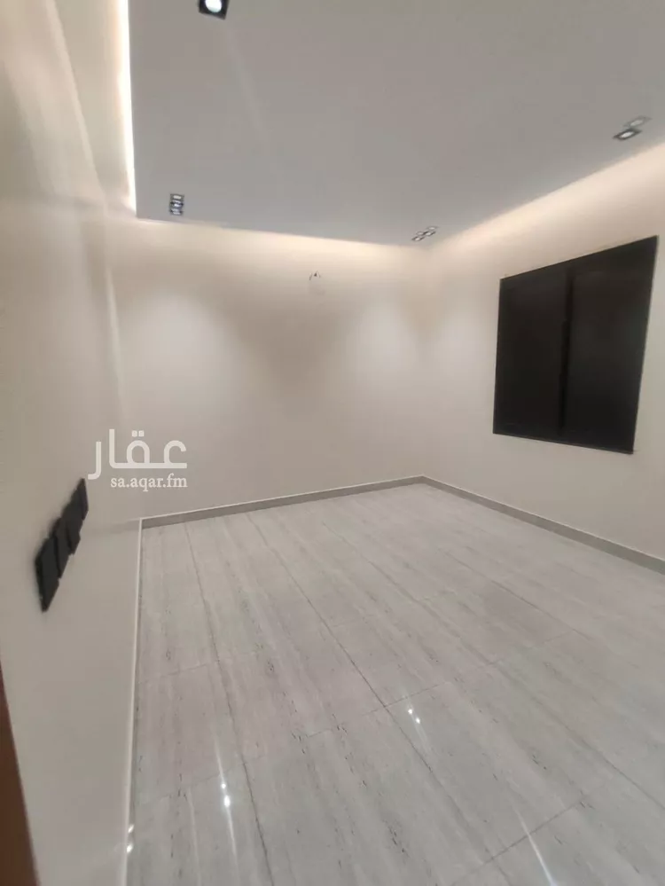 Floor for Sale in Riyadh Tuwaiq