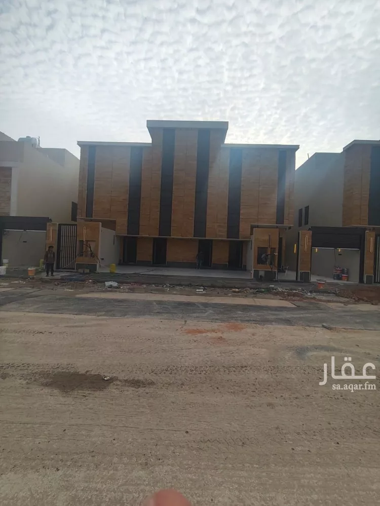 دور للبيع في شارع محمد بن علي المجلي, حي عكاظ, مدينة الرياض, منطقة الرياض