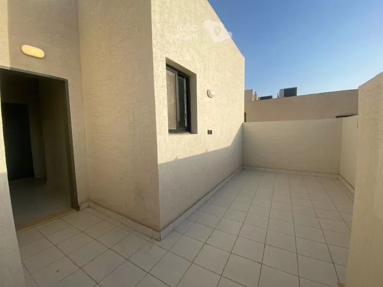 Floor for Sale in Riyadh Badr 4