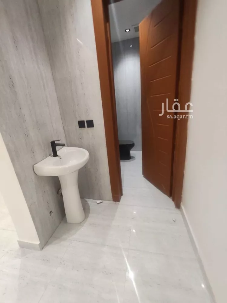 دور للبيع في شارع سليمان بن بلال, حي طويق, مدينة الرياض, منطقة الرياض صورة 2