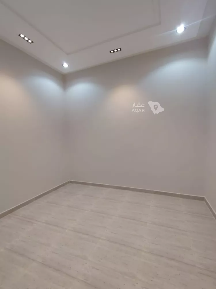 Floor for Sale in Riyadh Badr 3