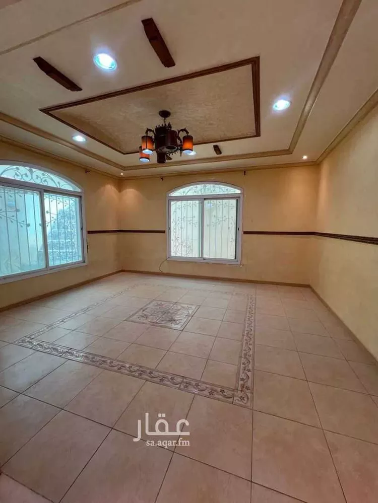 فيلا للبيع في شارع هبة الله بن أبي سعد, حي إشبيلية, مدينة الرياض, منطقة الرياض 7