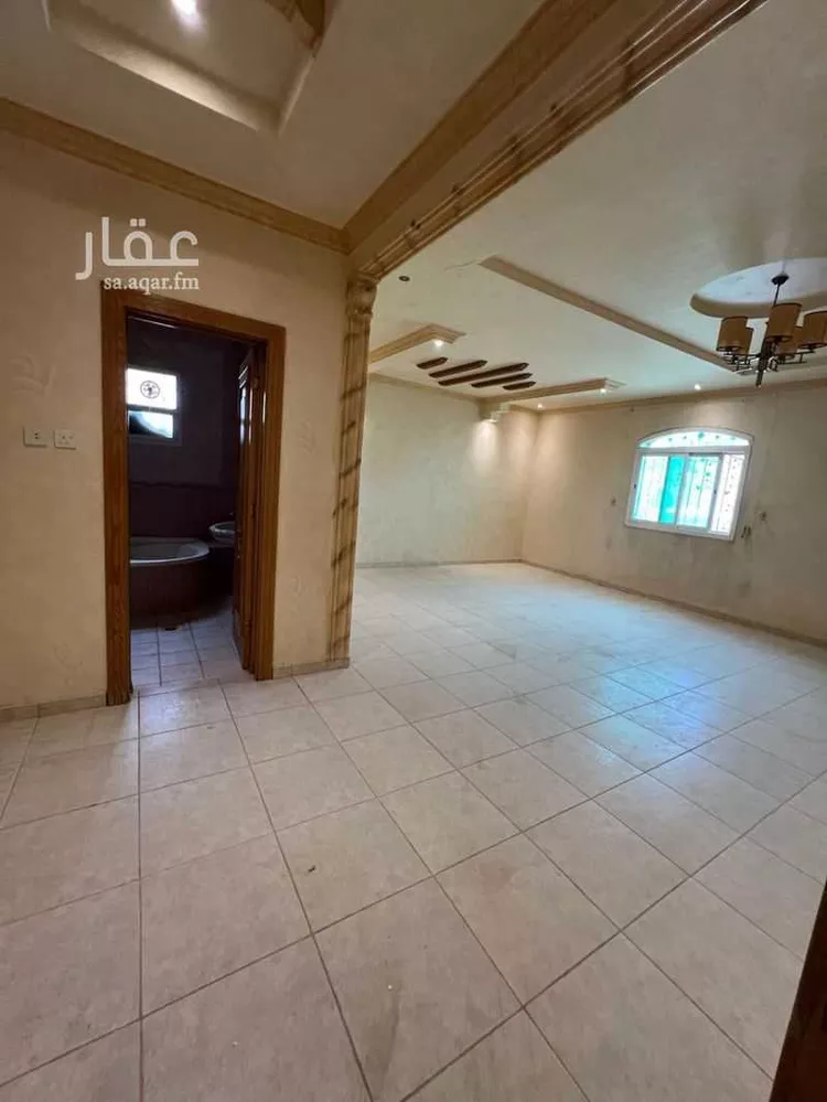 فيلا للبيع في شارع هبة الله بن أبي سعد, حي إشبيلية, مدينة الرياض, منطقة الرياض 11