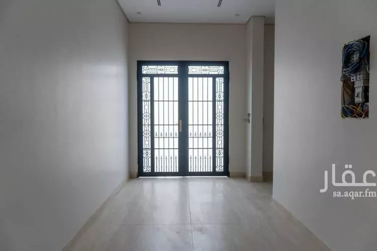 فيلا للبيع في شارع رقم 333, حي ظهرة لبن, مدينة الرياض, منطقة الرياض صورة 3