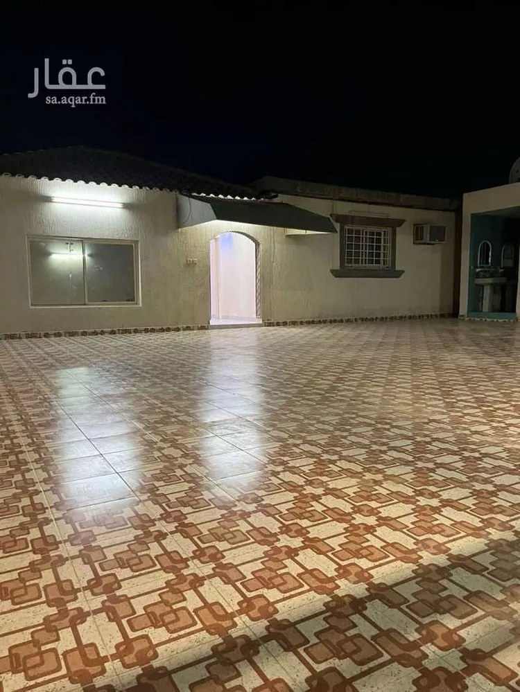 استراحة للبيع في شارع أبي الحجاج البلوي ، حي العونية ، عنيزة ، عنيزة صورة 2