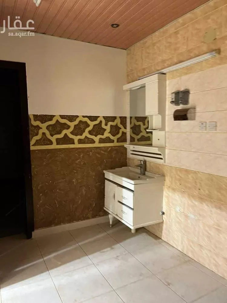 استراحة للبيع في شارع أبي الحجاج البلوي ، حي العونية ، عنيزة ، عنيزة