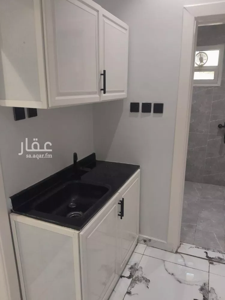 شقة للإيجار في شارع قلعة صلاح الدين, حي العقيق, مدينة الرياض, منطقة الرياض صورة 3