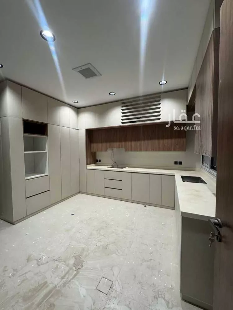 Floor for Rent in Riyadh Al Ezdihar