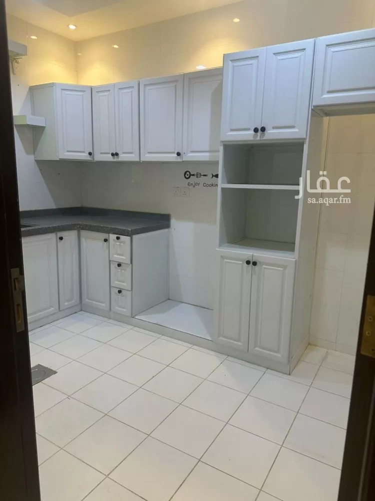 شقة للإيجار في شارع احمد بن نصر الخفاف, حي العارض, مدينة الرياض, منطقة الرياض