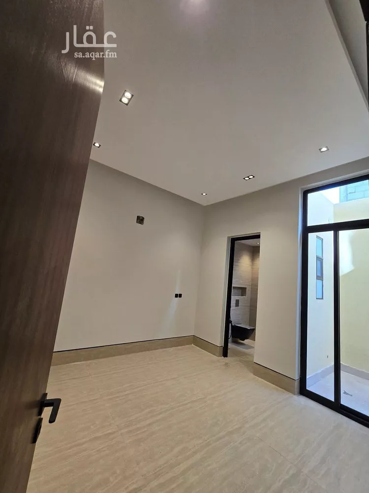 فيلا للبيع في شارع احمد بن ابراهيم الفوني, حي العارض, مدينة الرياض, منطقة الرياض صورة 3