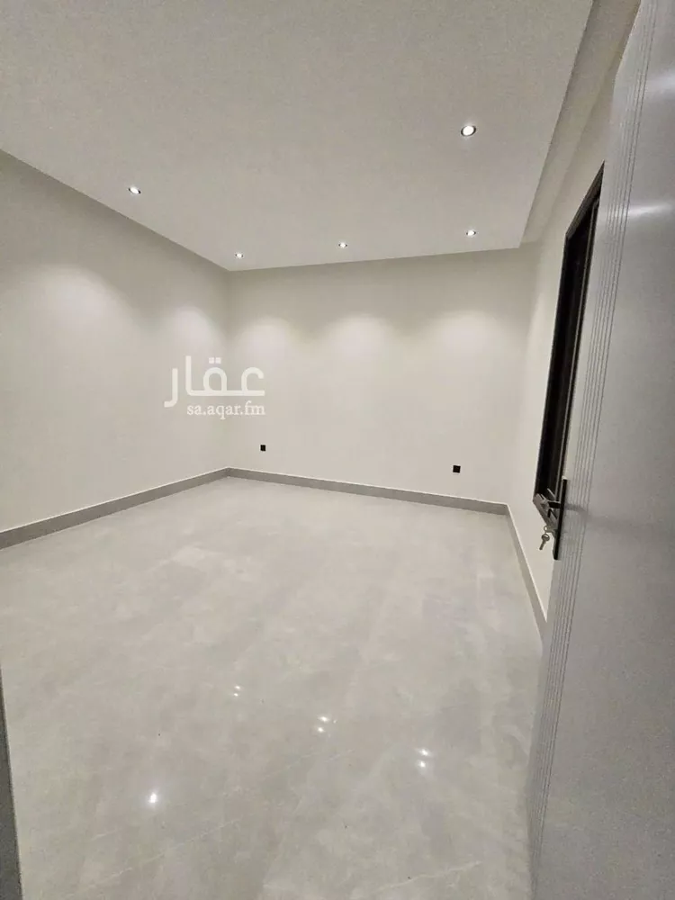 شقة للبيع في شارع عمر ابن حبيب, حي الجنادرية, مدينة الرياض, منطقة الرياض 8