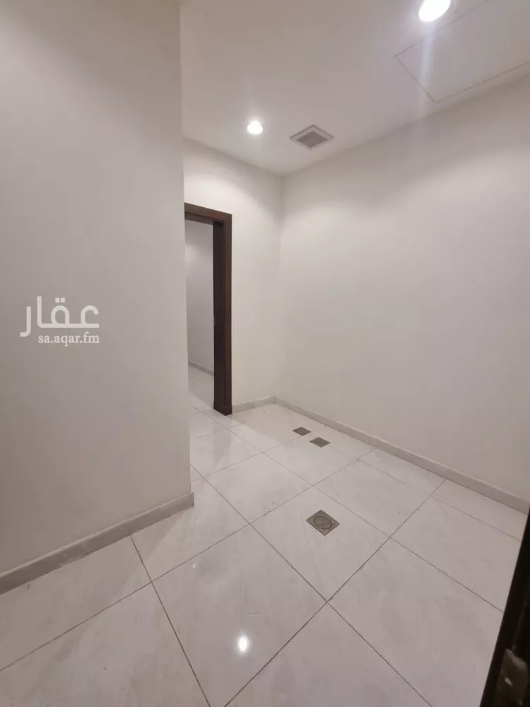 Villa for Rent in Riyadh Al Janadriyah 9