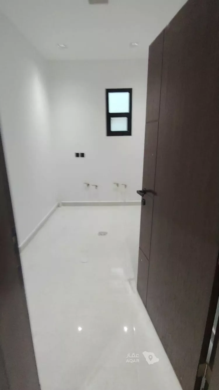 فيلا للبيع في شارع سليمان الحميضي, حي الرمال, مدينة الرياض, منطقة الرياض صورة 2