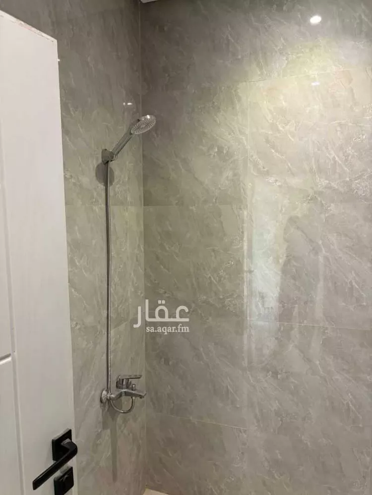 شقة للإيجار في شارع الشهاب المرحومي, حي عكاظ, مدينة الرياض, منطقة الرياض