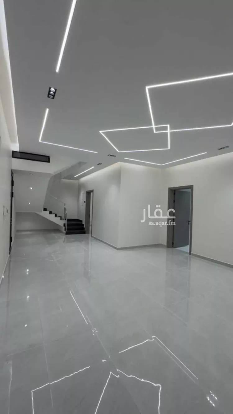 فيلا للبيع في شارع 349 النظيم, حي النظيم, مدينة الرياض, منطقة الرياض صورة 2