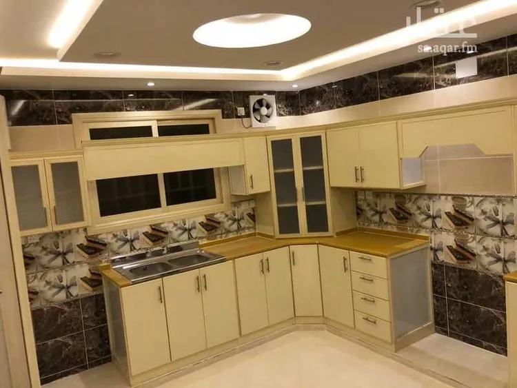 شقة للإيجار في شارع أبي أيوب اليمامي, حي المصيف, مدينة تبوك, منطقة تبوك صورة 2