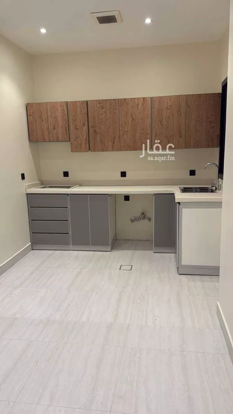 عمارة للإيجار في شارع عقيل عطاس, حي العارض, مدينة الرياض, منطقة الرياض صورة 4