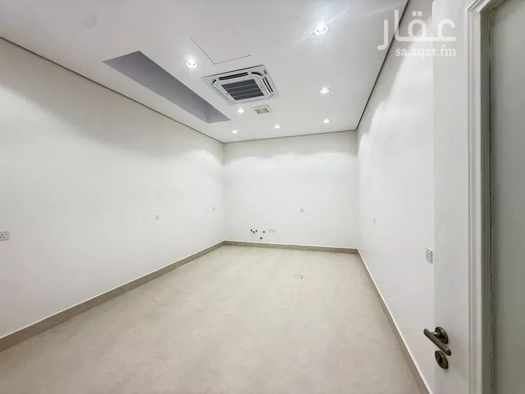 فيلا للبيع في شارع مليح بن طريف, حي المهدية, مدينة الرياض, منطقة الرياض 11