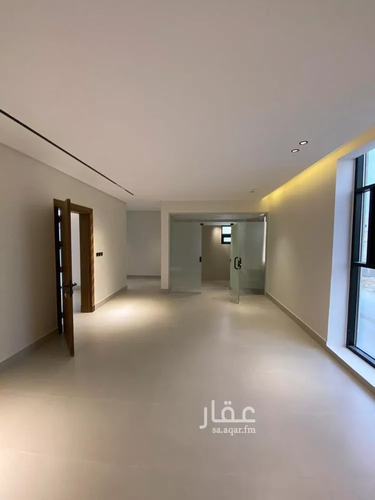 فيلا للبيع في شارع محمد بن هبة الله, حي المهدية, مدينة الرياض, منطقة الرياض صورة 2