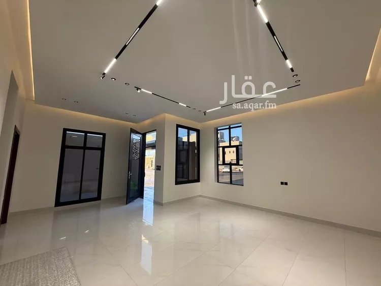 فيلا للبيع في شارع القاسم النويري, حي المهدية, مدينة الرياض, منطقة الرياض صورة 4