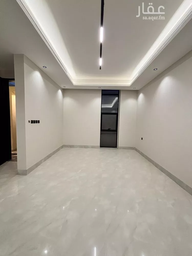 فيلا للبيع في شارع السيل الكبير, حي المهدية, مدينة الرياض, منطقة الرياض صورة 2