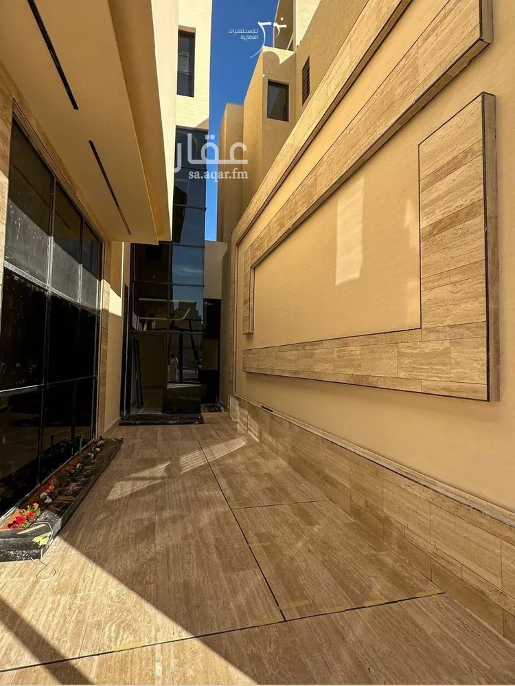 Villa for Sale in Riyadh Al Mahdiyah 11