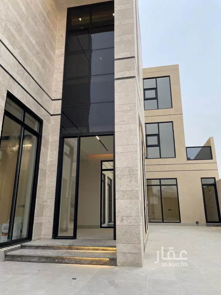 فيلا للبيع في شارع أبي بكر الآجري, حي المهدية, مدينة الرياض, منطقة الرياض صورة 5