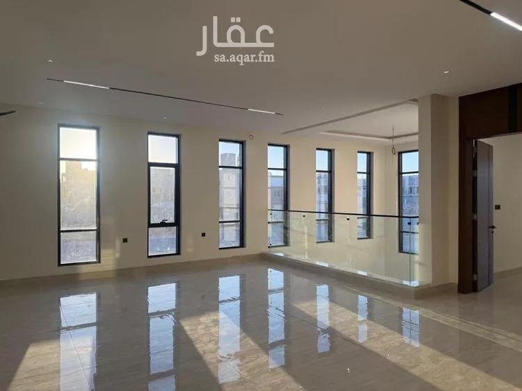 فيلا للبيع في شارع السيل الكبير, حي المهدية, مدينة الرياض, منطقة الرياض صورة 3