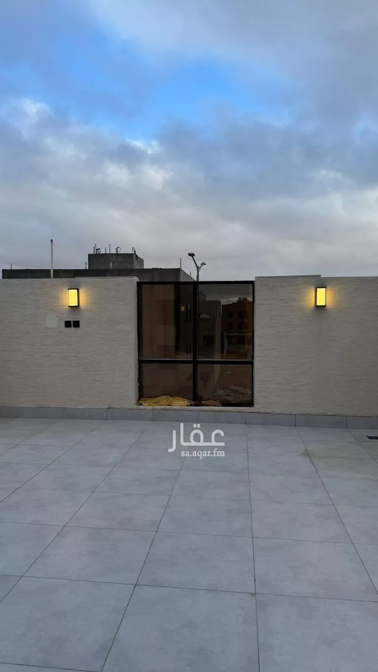 فيلا للبيع في شارع عفيف الدين الثقفي, حي المهدية, مدينة الرياض, منطقة الرياض 15