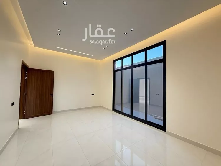فيلا للبيع في شارع القاسم النويري, حي المهدية, مدينة الرياض, منطقة الرياض صورة 3