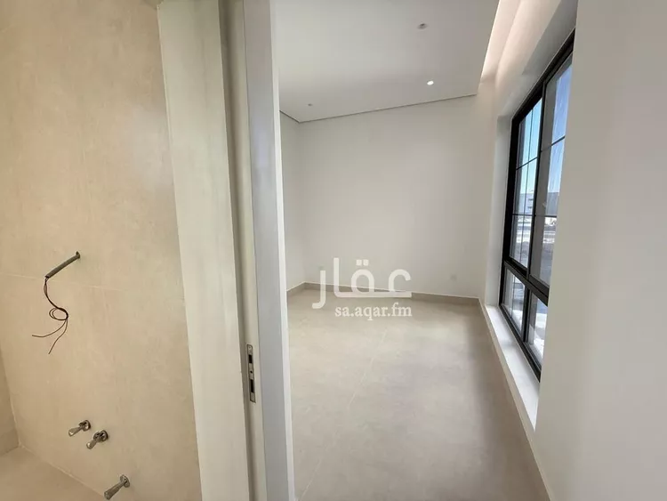 فيلا للبيع في شارع السيل الكبير, حي المهدية, مدينة الرياض, منطقة الرياض صورة 5