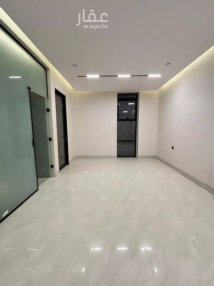 فيلا للبيع في شارع السيل الكبير, حي المهدية, مدينة الرياض, منطقة الرياض صورة 5