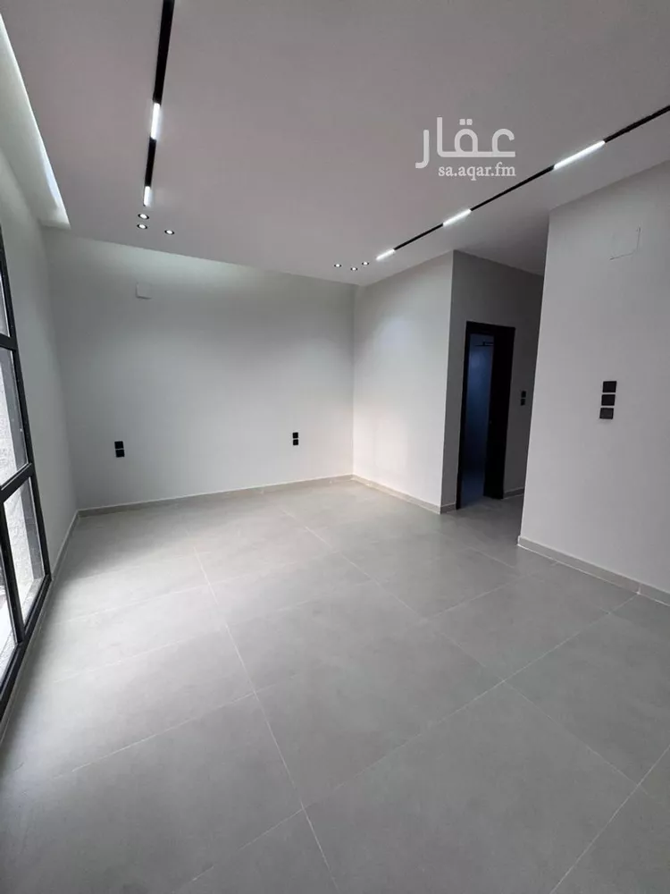 فيلا للبيع في شارع السيل الكبير, حي المهدية, مدينة الرياض, منطقة الرياض صورة 4