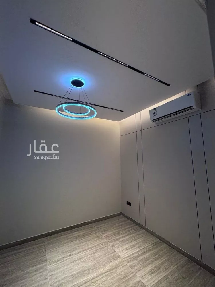 فيلا للبيع في شارع سعد الله بن مجالد, حي المهدية, مدينة الرياض, منطقة الرياض صورة 2