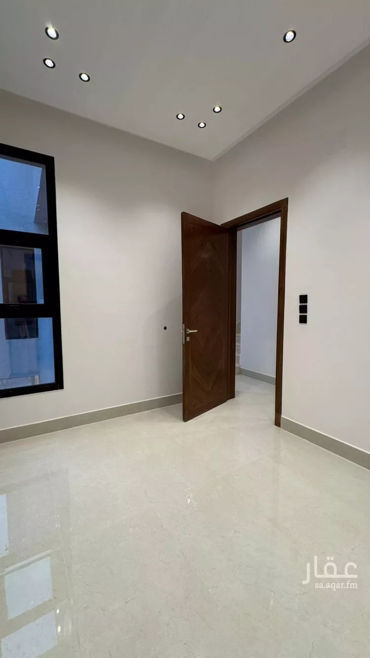 فيلا للبيع في شارع عفيف الدين الثقفي, حي المهدية, مدينة الرياض, منطقة الرياض 16