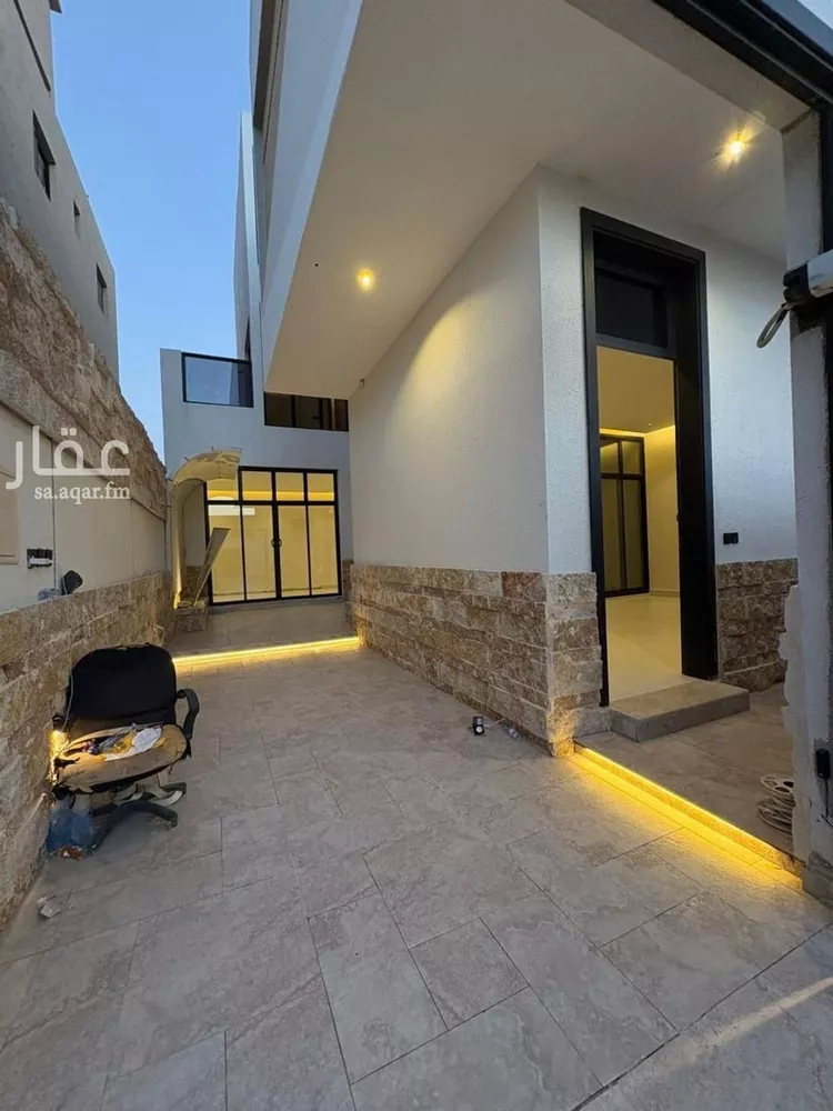 فيلا للبيع في شارع أبي الفضل العليمي, حي المهدية, مدينة الرياض, منطقة الرياض صورة 2