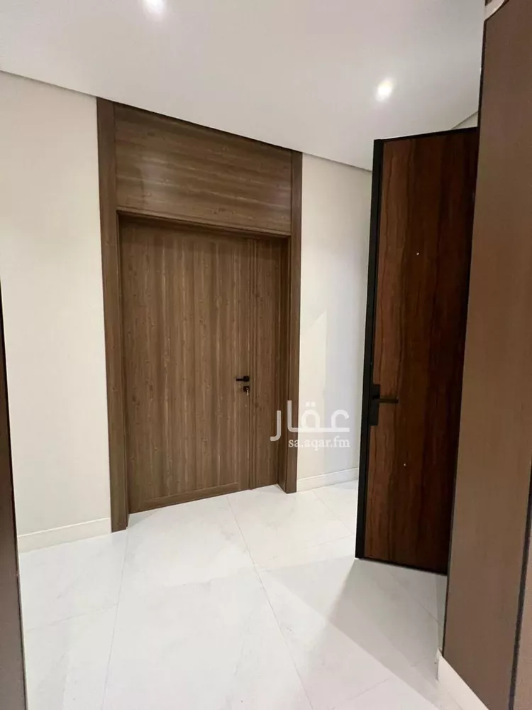 فيلا للبيع في شارع عبدالغني البشتي, حي المهدية, مدينة الرياض, منطقة الرياض صورة 2