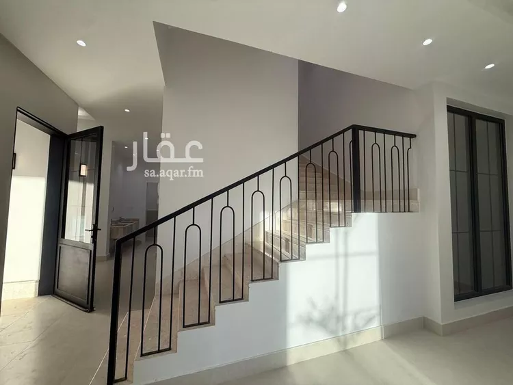 فيلا للبيع في شارع محمد بن أبي بكر القيم, حي المهدية, مدينة الرياض, منطقة الرياض صورة 5