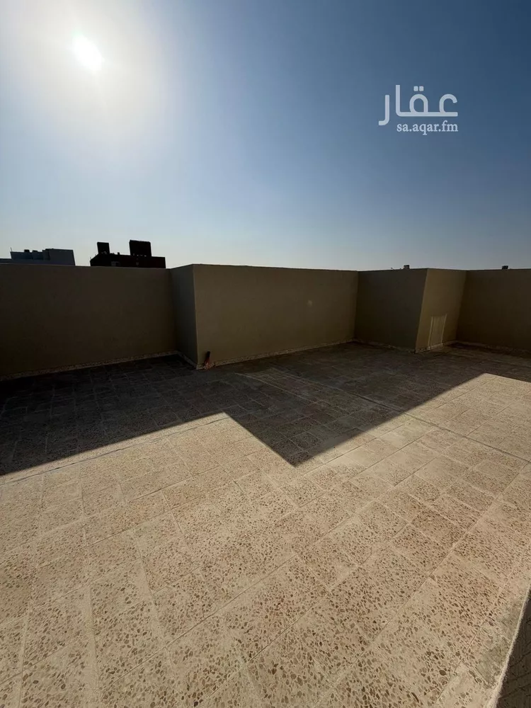 فيلا للبيع في شارع أبي عبدالله محمد بن أيوب, حي المهدية, مدينة الرياض, منطقة الرياض صورة 3