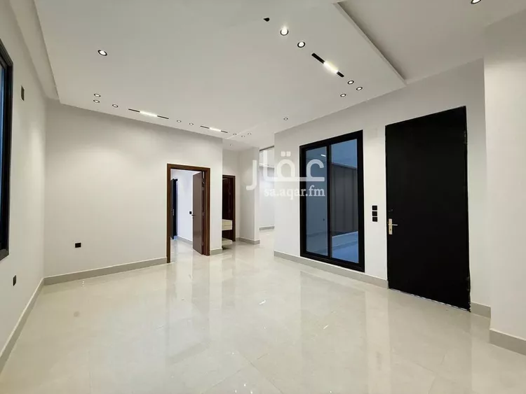 فيلا للبيع في شارع أبي الحسن الأسفرائيني, حي المهدية, مدينة الرياض, منطقة الرياض صورة 5