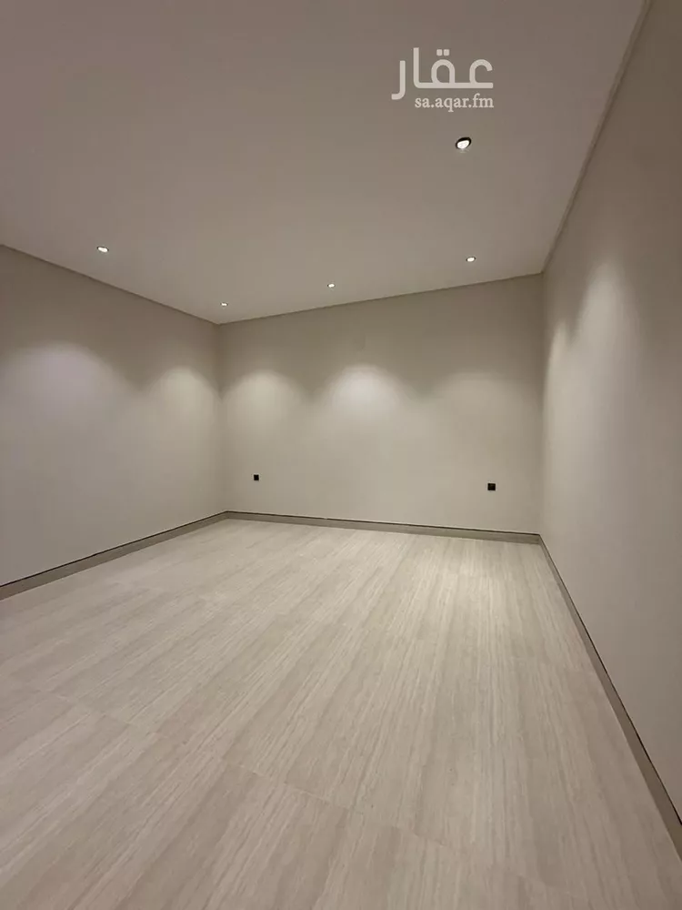 فيلا للبيع في شارع السيل الكبير, حي المهدية, مدينة الرياض, منطقة الرياض صورة 2