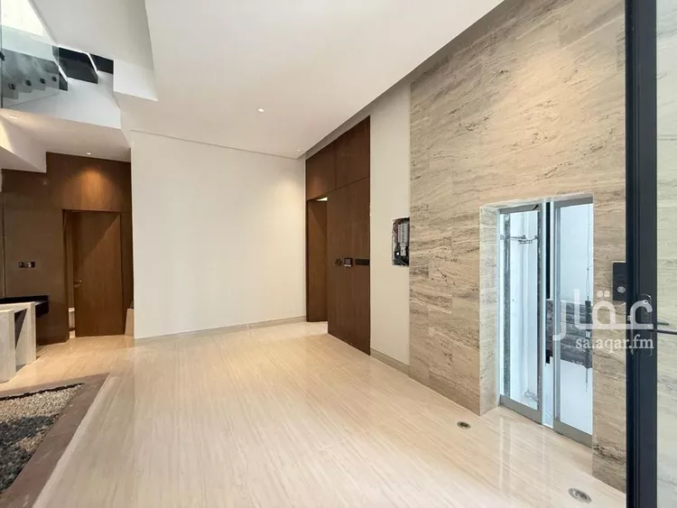 فيلا للبيع في شارع السيل الكبير, حي المهدية, مدينة الرياض, منطقة الرياض صورة 3