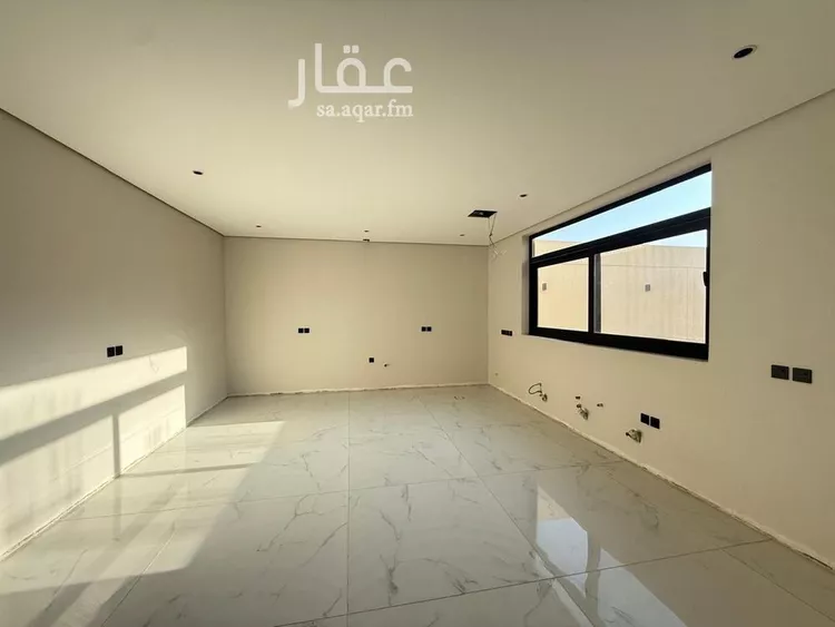 فيلا للبيع في شارع محمد بن عيسى العدني, حي المهدية, مدينة الرياض, منطقة الرياض صورة 4