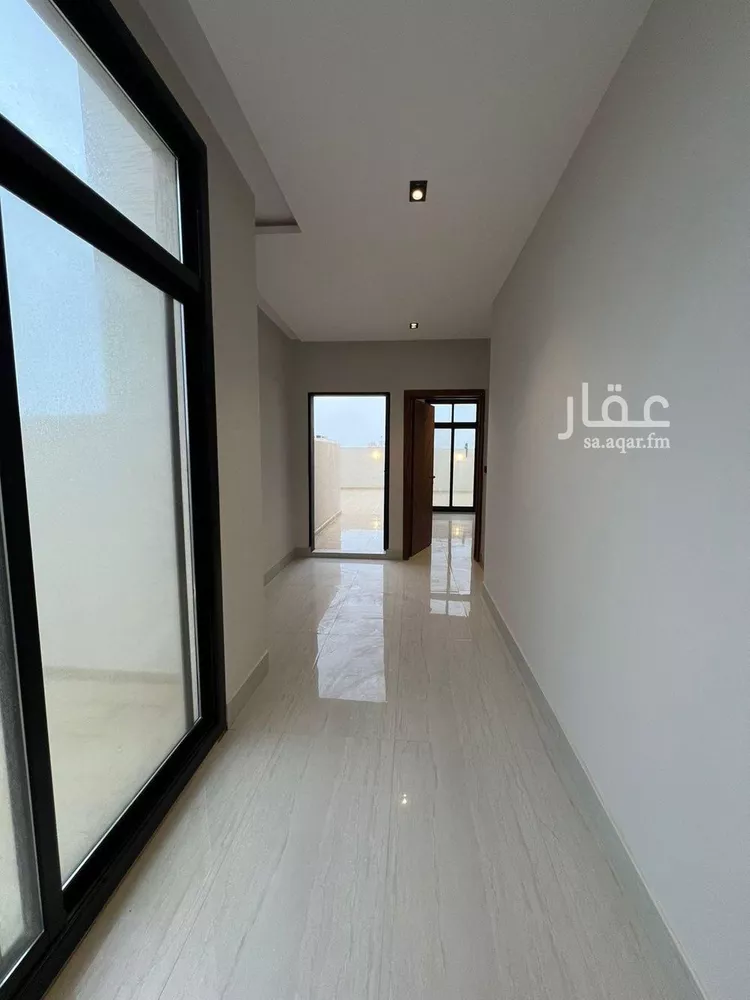 فيلا للبيع في شارع حامد أزهر, حي المهدية, مدينة الرياض, منطقة الرياض صورة 3