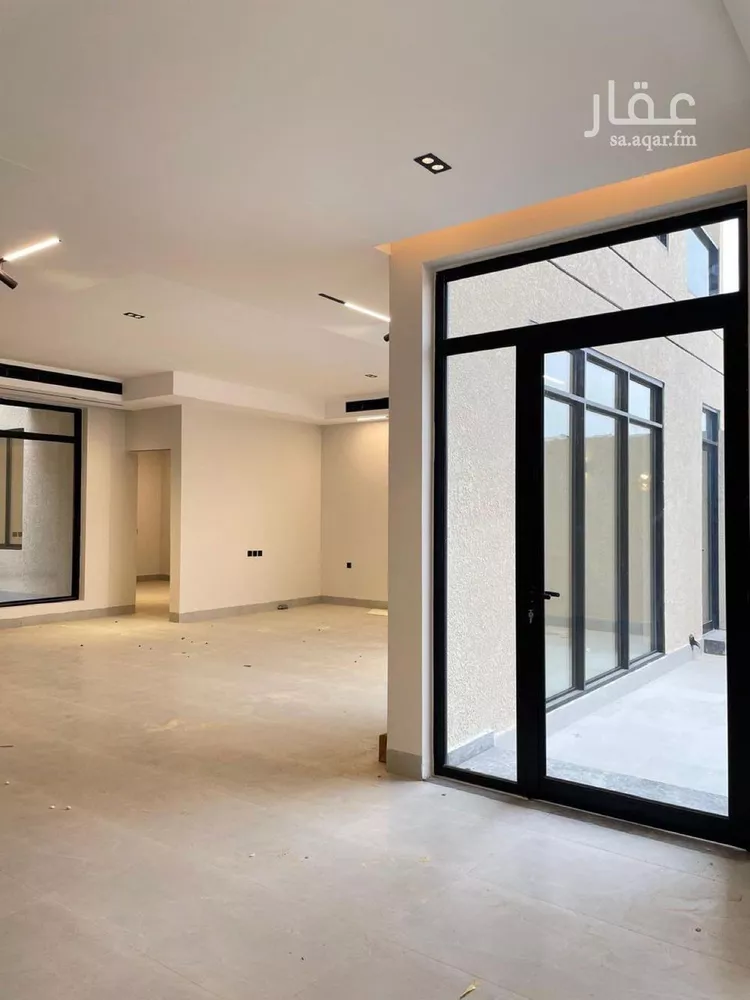 فيلا للبيع في شارع أبي بكر الآجري, حي المهدية, مدينة الرياض, منطقة الرياض صورة 3