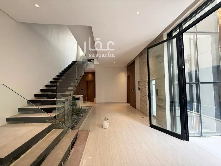 فيلا للبيع في شارع السيل الكبير, حي المهدية, مدينة الرياض, منطقة الرياض صورة 5