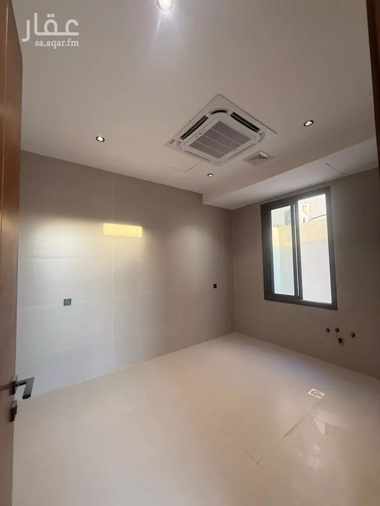 فيلا للبيع في شارع السيل الكبير, حي المهدية, مدينة الرياض, منطقة الرياض صورة 3