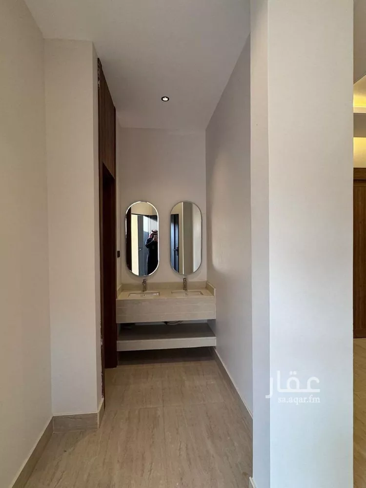فيلا للبيع في شارع السيل الكبير, حي المهدية, مدينة الرياض, منطقة الرياض صورة 5